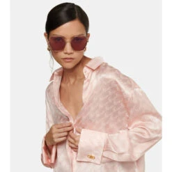 Fendi Baguette Oversized Sunglasses 9 Fendi Baguette Oversized Sunglasses -Fendi Shop unnamed file 166